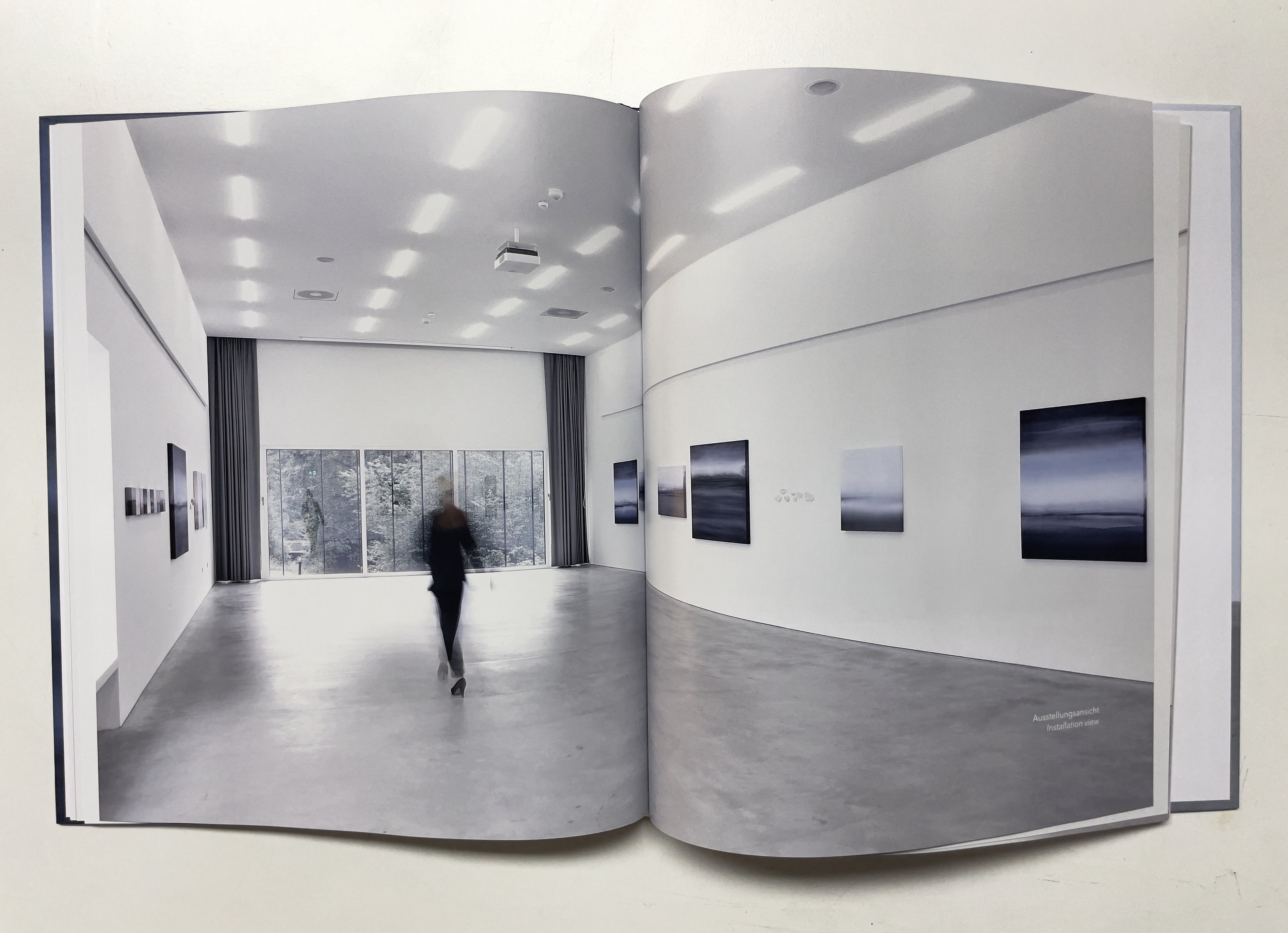 Kunstbuch - Ausstellungskatalog MARIE RUPRECHT - DER RAUM DAZWISCHEN - MUSEUM ANGERLEHNER